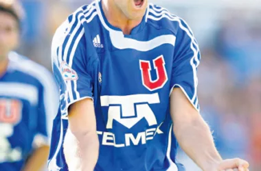 Montillo: “Sueño entrar a la cancha de la U con mis hijos”