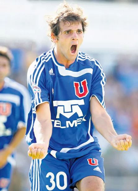 Montillo: “Sueño entrar a la cancha de la U con mis hijos”