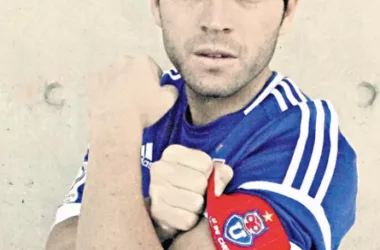 El capitán saca la voz