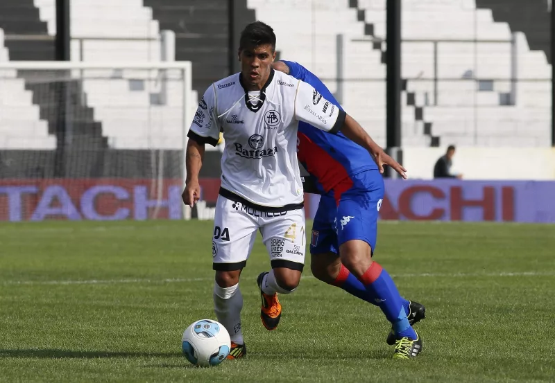 Conoce los números de Gonzalo Espinoza, el nuevo refuerzo Azul Soy Azul