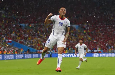 Charles Aránguiz en la mira de un grande de España