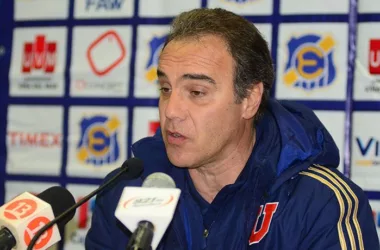 Lasarte destacó nivel de los jóvenes ante Everton