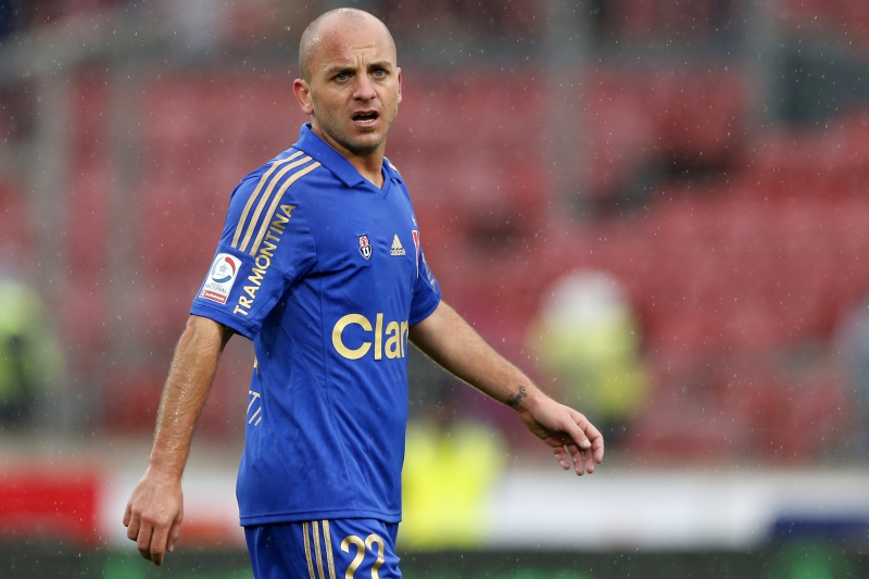 Gustavo Lorenzetti va por los 350 partidos en el fútbol chileno