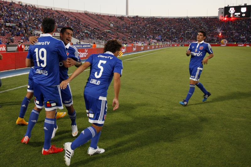 [Fotos] Las postales de un nuevo duelo del campeón