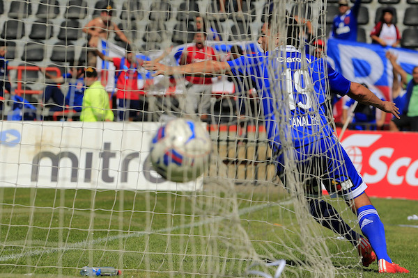 Canales está a punto de los 100 goles en Chile