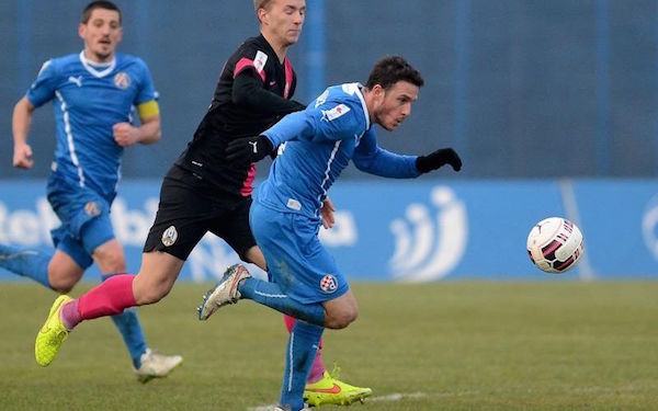 [Azules por el mundo] Angelo Henríquez volvió a marcar por el Dinamo