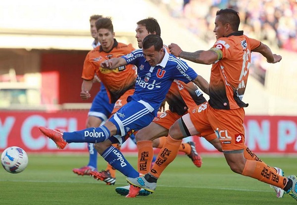 La "U" goleó a Cobreloa y sigue escalando en la tabla