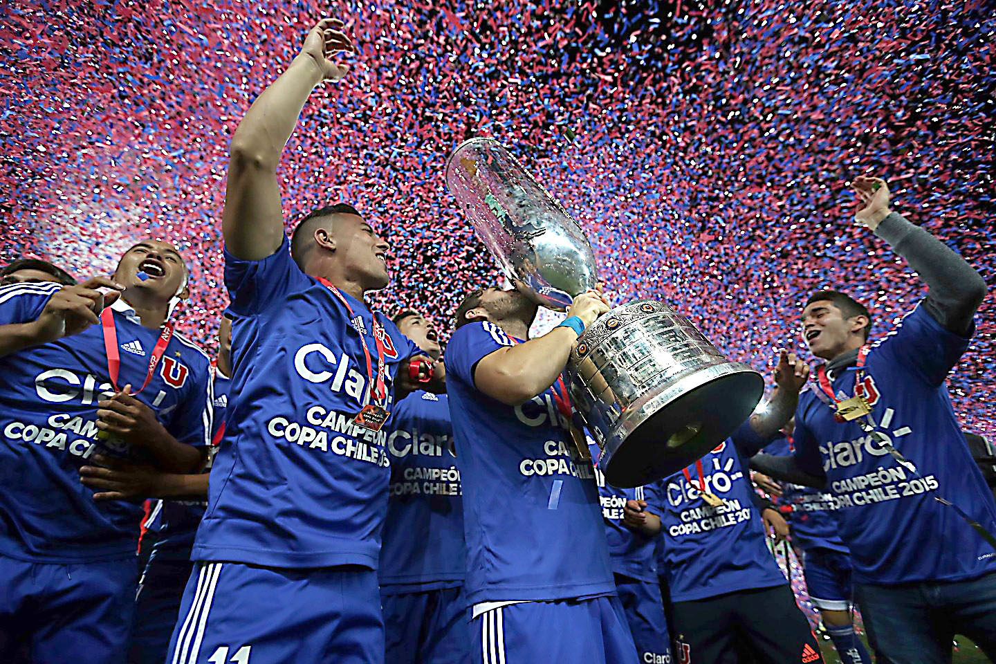 En busca de una nueva corona