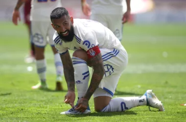 Ronnie Fernández vs. Charles Aránguiz: dos ex azules en cuartos de final de la Copa Libertadores