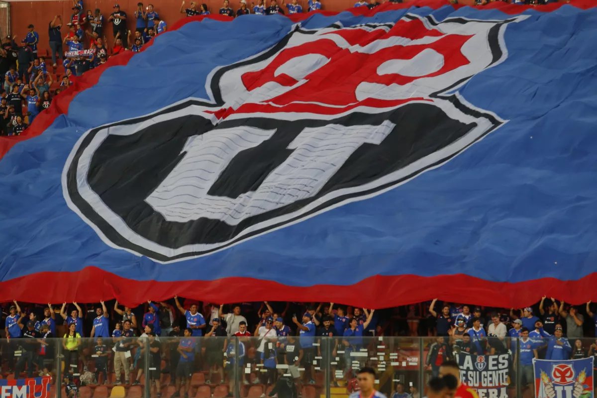 Tristeza total: autoridades deciden suspender el partido de la U y Cobresal