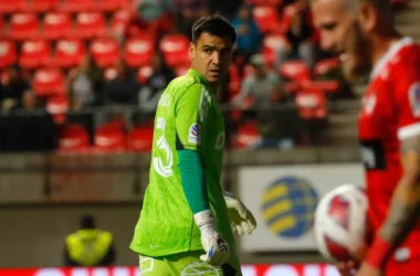 "No puede jugar solo": Hinchas azules alaban nivel de Toselli a pesar de la derrota azul