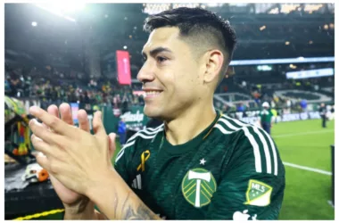 Como lo hizo en la U: Felipe Mora le da vital triunfo a su club en la MLS. Mira el golazo del ex azul
