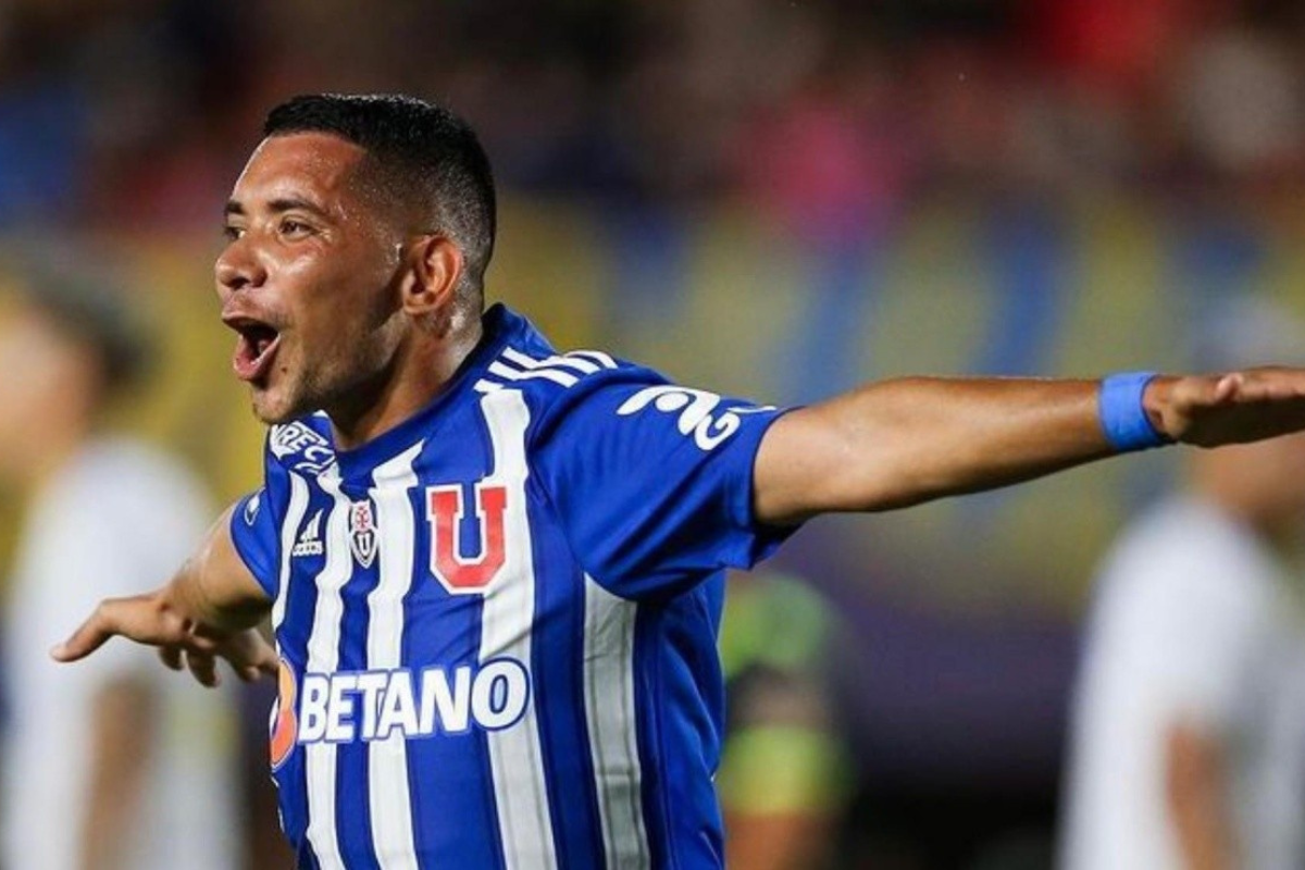 Cristian Palacios anota en amistosos, pero por Renato Huerta se inclina la balanza