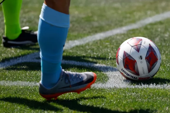 Drástico castigo: Exgoleador de la U vive profundo drama personal al quedarse sin poder jugar por una torpeza