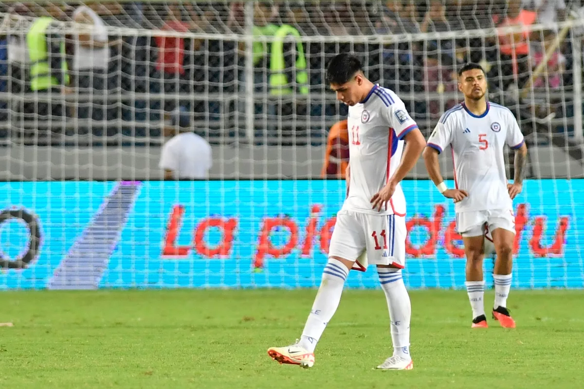 Defensa total a Darío Osorio: Destrozan a Berizzo por ubicarlo fuera de posición y después sustituirlo porque no se atrevió a sacar a Alexis