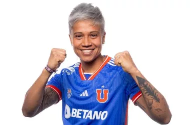 La U en Copa Libertadores: Fernanda Pinilla cuenta la verdad de su nuevo look y revela cuál era el color original que quería ponerse
