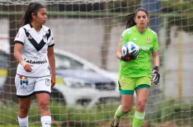 Natalia Campos y la resta de puntos contra S. Morning: "Una se saca la cresta por ganar. Duele, pero dentro del camarín valió mucho ese partido"