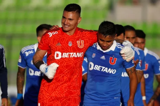 [VIDEO] Impresionante atajada de Cristóbal Campos postula a ser la Mejor del Año en la Gala Crack del Fútbol Chileno