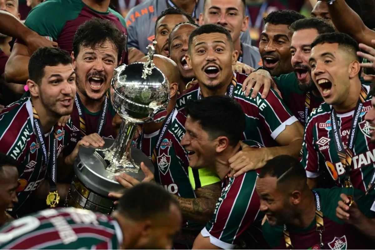 Ex U. de Chile es campeón de América: Fluminense venció a Boca Juniors en la final de Copa Libertadores y es el nuevo monarca del continente