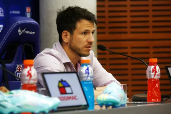¿Otro candidato? Entrenador de moda del fútbol argentino llama la atención de Universidad de Chile: "Gusta en la Secretaría Técnica"