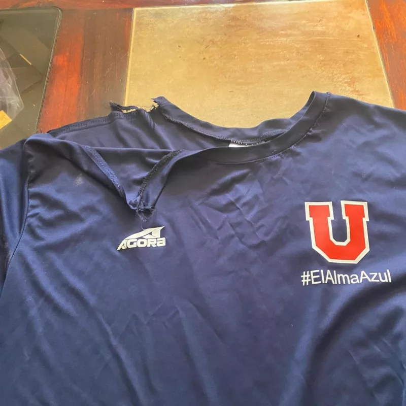 [VIDEO] Inaceptable: "Madre cu...", DT de básquetbol acusó agresión de Nicolás Castillo por tener una camiseta de la U