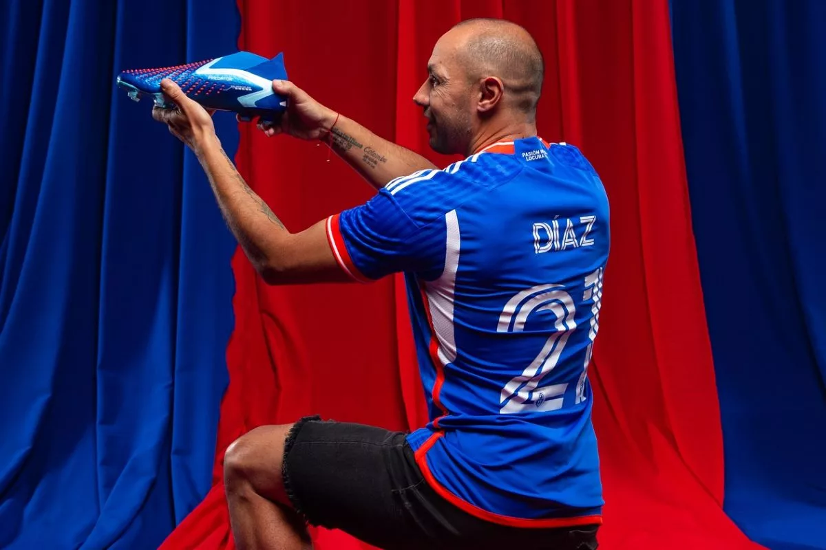 Marcelo Díaz se siente a la altura de Arturo Vidal en Colo Colo: “La U también tiene un referente”