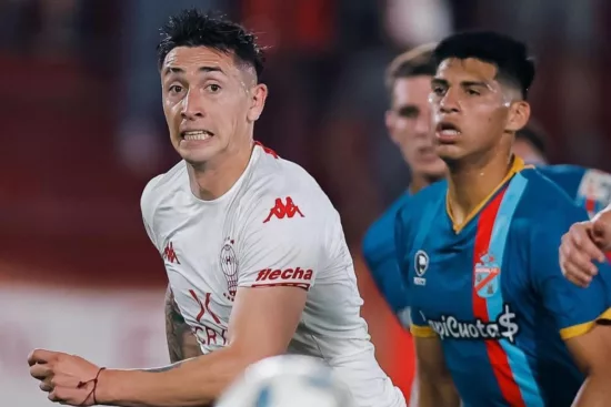 Está esperando: La gran traba que impediría el arribo de Rodrigo Echeverría a Boca Juniors