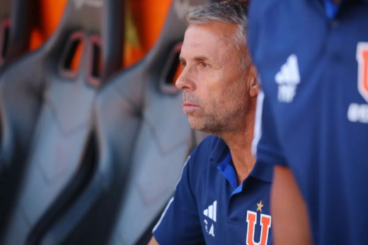 "Lo hizo con Huachipato": Advierten qué busca Gustavo Álvarez con el cambio de formación en el amistoso contra Coquimbo