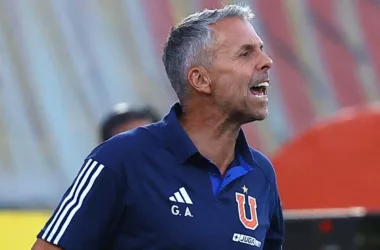 Gustavo Álvarez recupera a pieza clave de la U antes del debut contra Cobresal