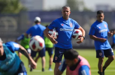 "Así se descarga la mochila": La forma en que Gustavo Álvarez piensa cortar las malas temporadas de Universidad de Chile