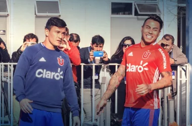 La U sueña con Eduardo Vargas y Charles Aránguiz: revelan conversaciones para conseguir sus retornos