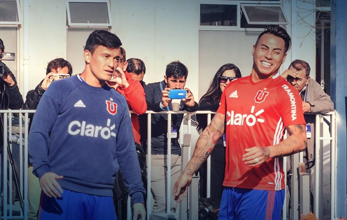 La U sueña con Eduardo Vargas y Charles Aránguiz: revelan conversaciones para conseguir sus retornos