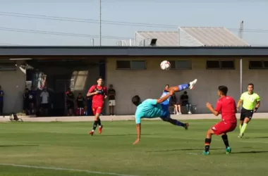 Asombroso: El golazo de chilena de Nicolás Guerra en amistoso de Universidad de Chile