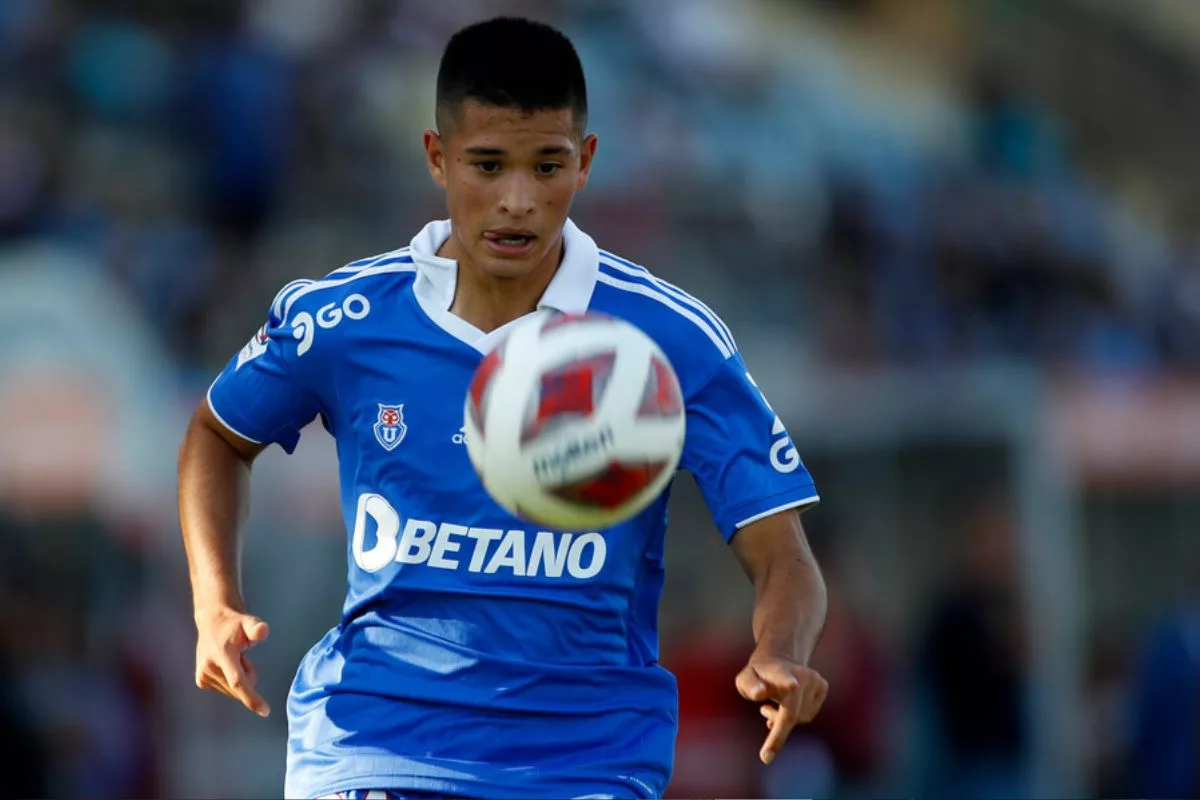 La U lo envió a préstamo y compañero de equipo lo ve en la Selección Chilena: "Tiene que estar atento Gareca"