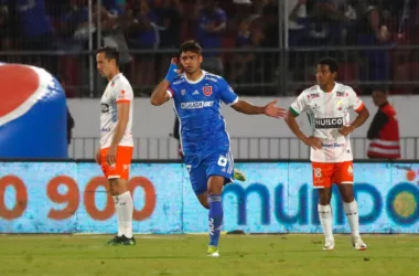 Fabián Hormazábal celebrando un gol.
