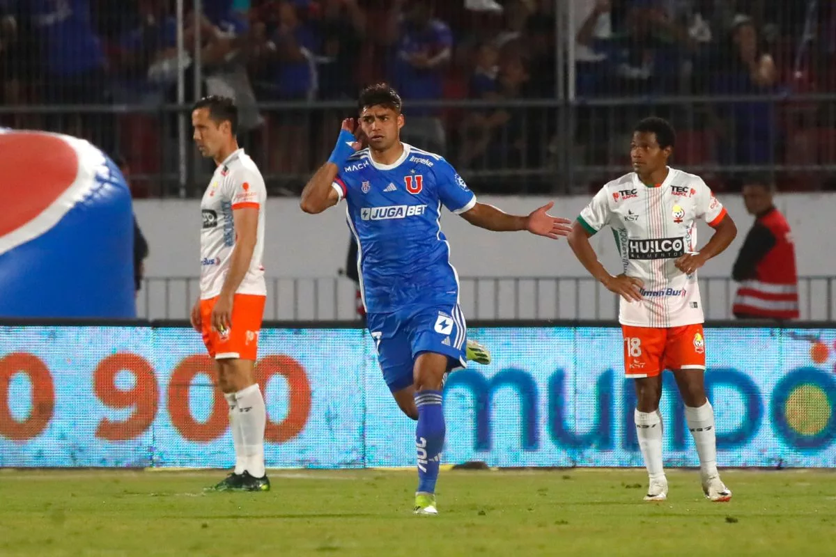 Fabián Hormazábal celebrando un gol.