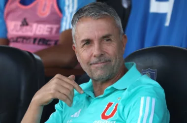 Gustavo Álvarez sonríe: Recupera importante pieza en el mediocampo de la U