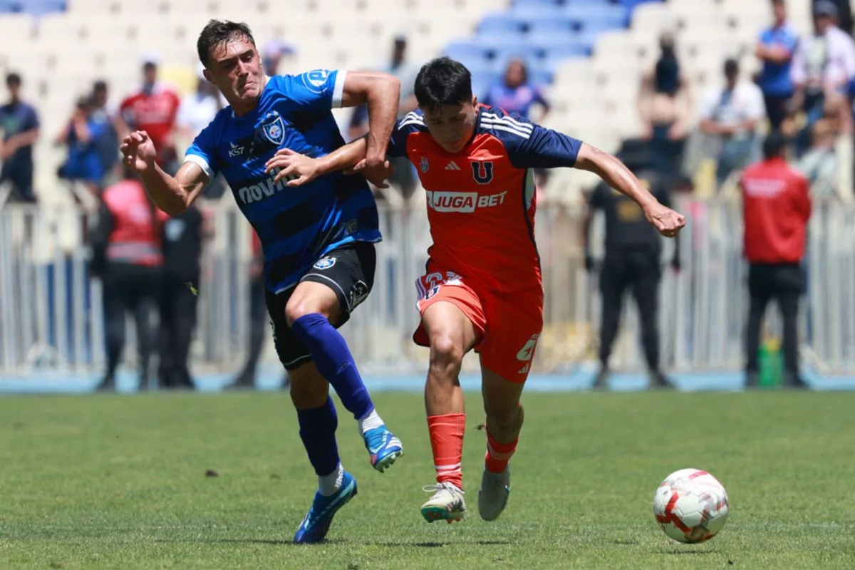 Álvarez decidió: Canterano azul sería el reemplazo de Lucas Assadi para viajar a Copiapó