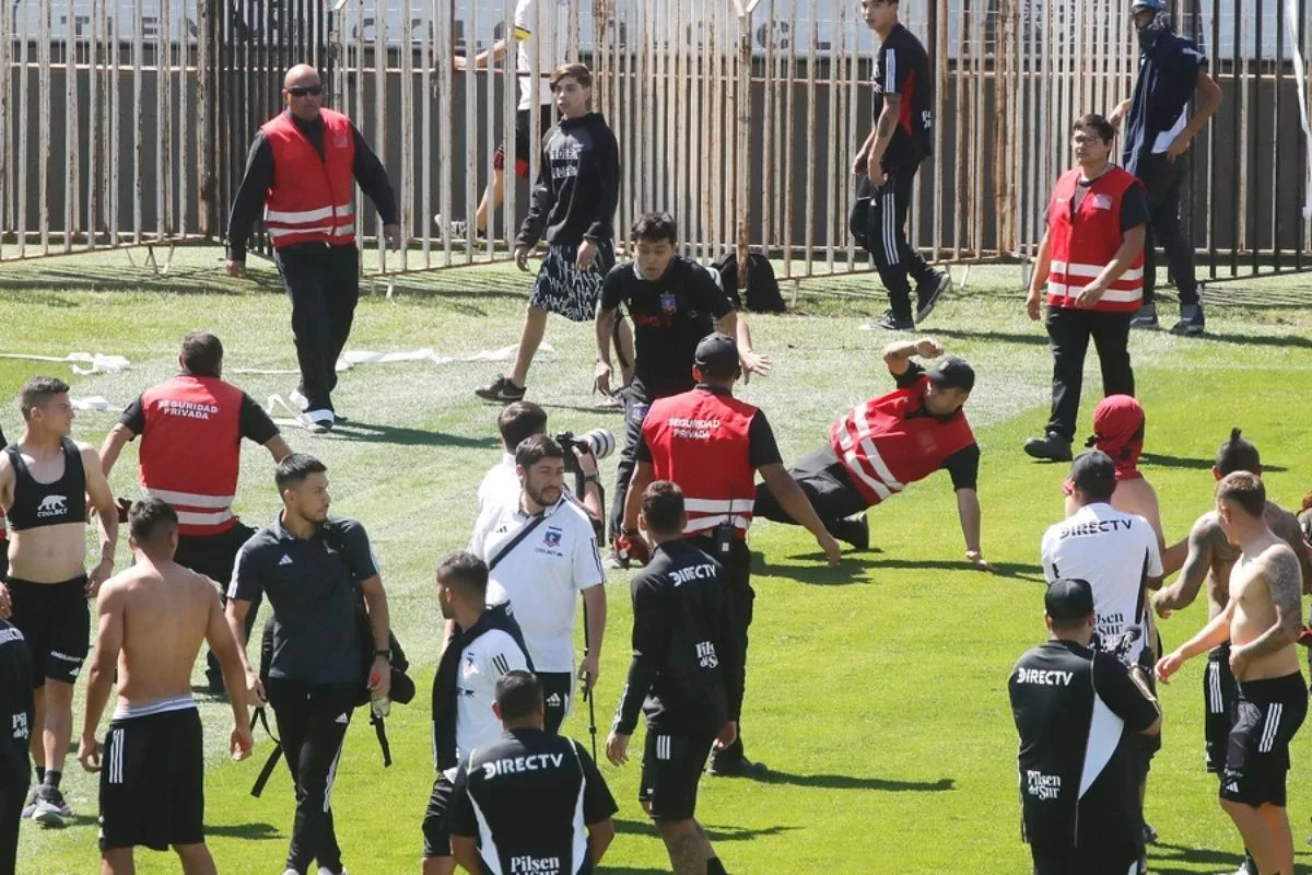 Coke Hevia con todo contra la delegada presidencial: "Parece que las reglas corren solo para la U"