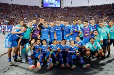 Todo vuelve a la normalidad: Universidad de Chile supera a Colo-Colo y encabeza listado en el arranque del torneo nacional
