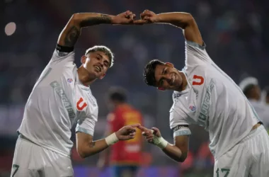 Se preocupa Álvarez: importante jugador se podría perder el Clásico Universitario ante Católica