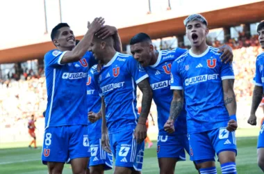 Lesión de delantero de la U complica a Gustavo Álvarez: Difícil que llegue al partido contra Unión Española