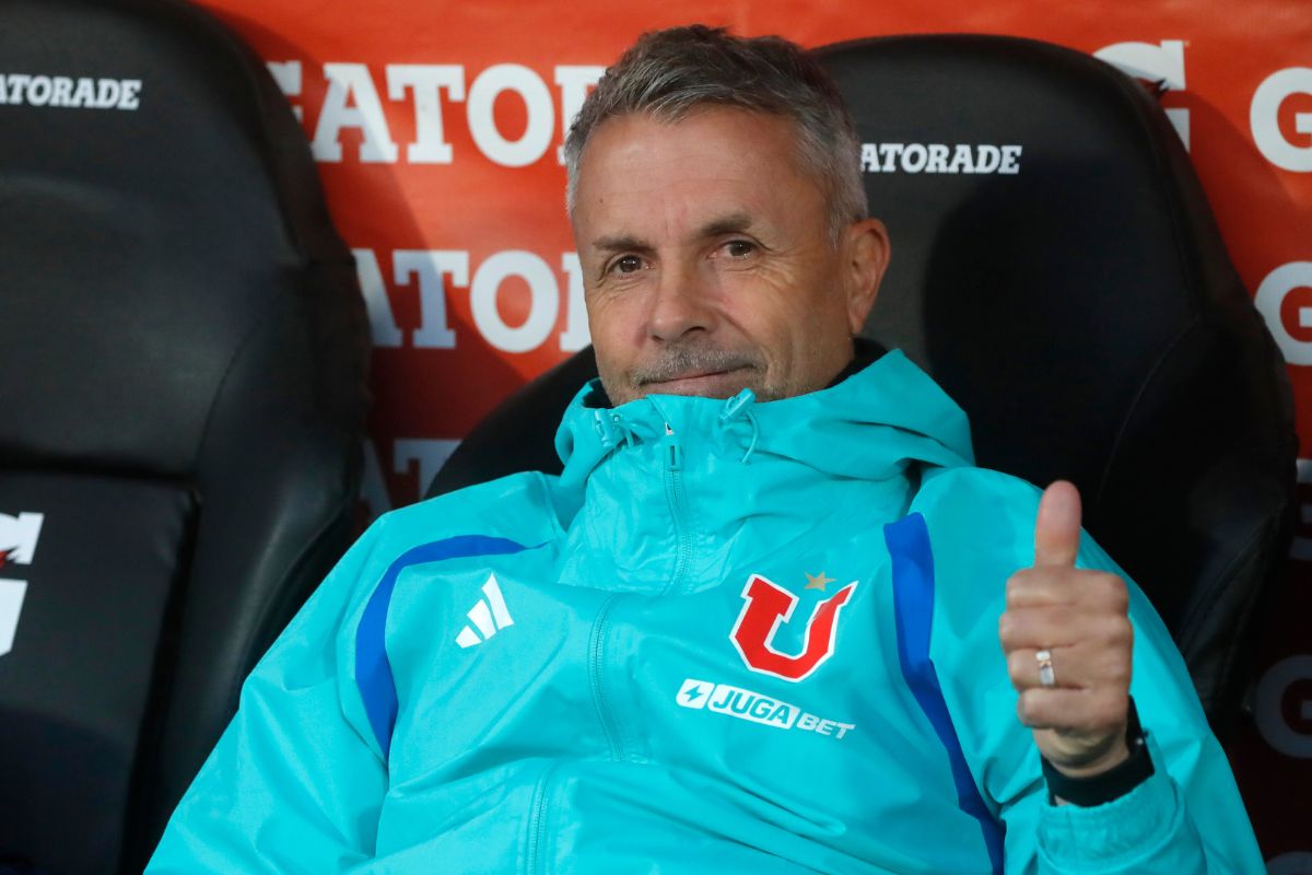 Gustavo Álvarez sorprende con esperado regreso en la citación de la U para el duelo con Ñublense