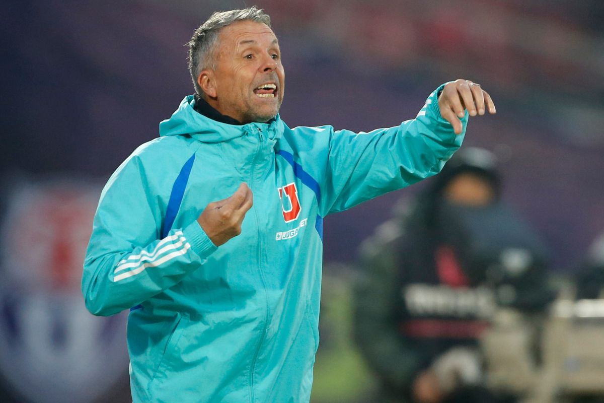 Gustavo Álvarez toma drástica decisión para partido contra Ñublense