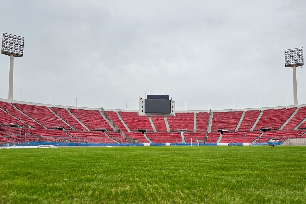 "Tendremos una buena cancha": Así está el césped del Estadio Nacional para el Clásico Universitario