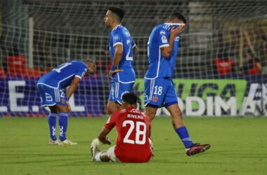"Ya cumplió su cuota": Este fue el jugador apuntado por la hinchada de Universidad de Chile tras empate con Ñublense
