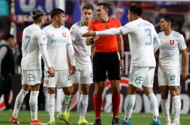 "Por qué no ponen a...": el gran descontento de los hinchas de la U por formación ante Ñublense