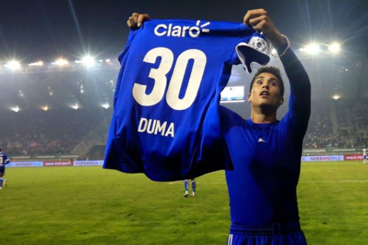 Vieja tradición: Exjugador de la U anota épico gol en impactante eliminación de la UC por Copa Chile