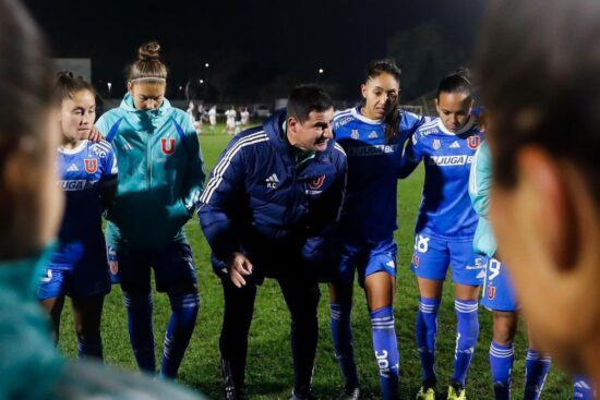 La complicada situación de las Leonas: La U no da prioridad a refuerzos para potenciar al equipo en el segundo semestre
