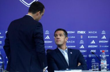 Explican el gran motivo por el que la U no desembolsa grandes sumas de dinero en fichajes: "No pueden gastar más..."